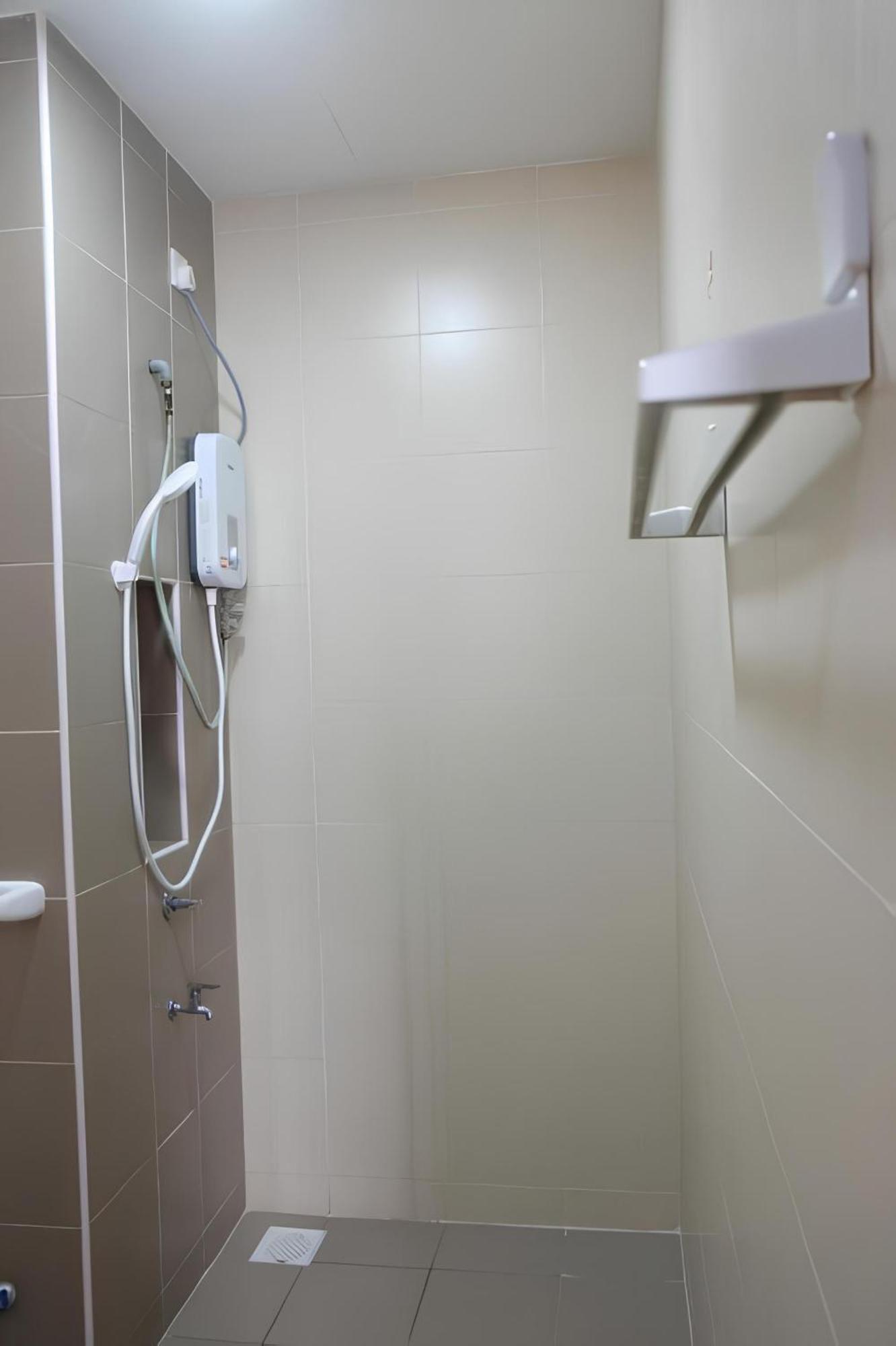 Apartment Aliff Avenue 2103 Same Row Capital Mall By Natol