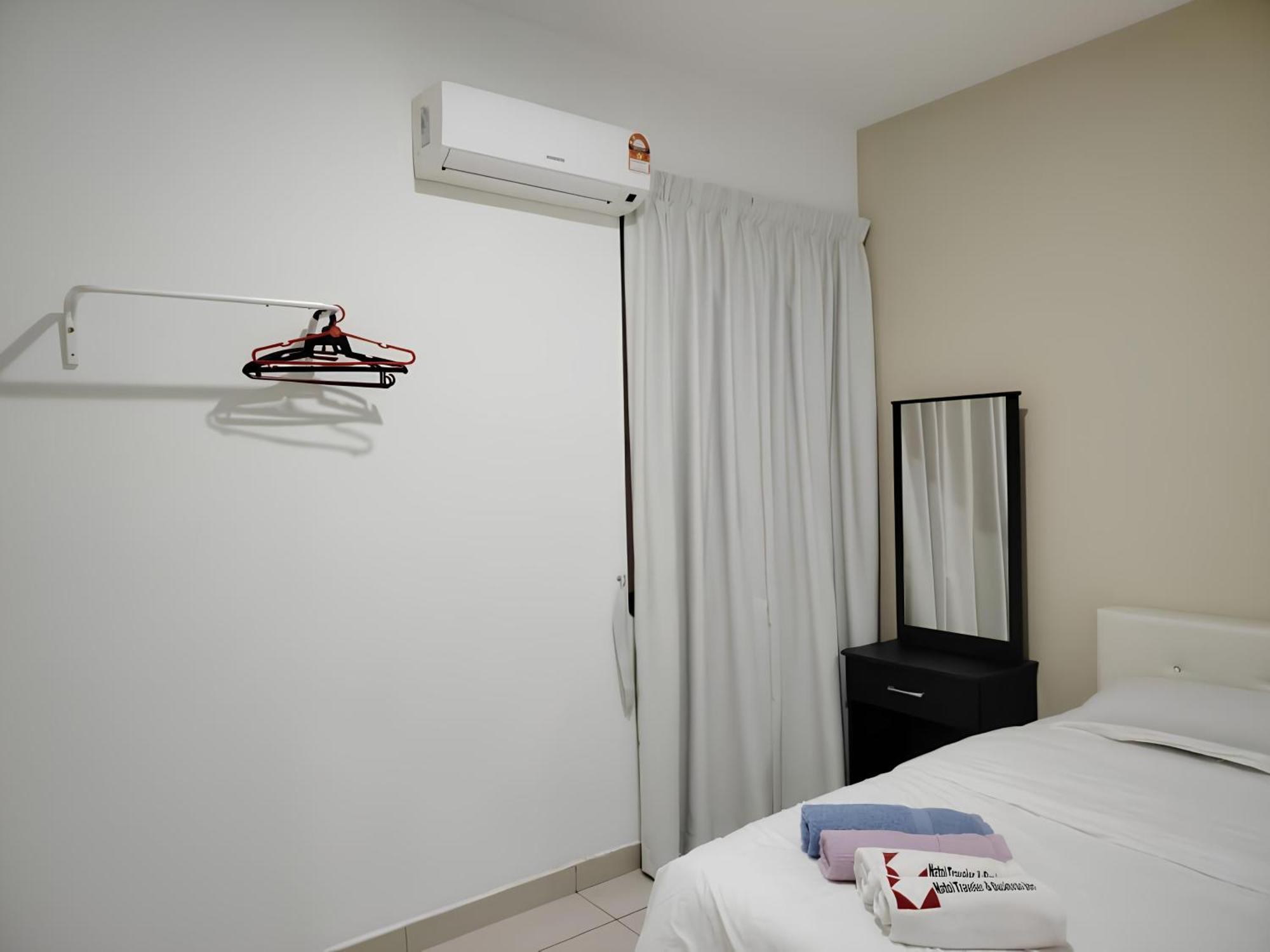 Aliff Avenue 2103 Same Row Capital Mall By Natol Apartment *