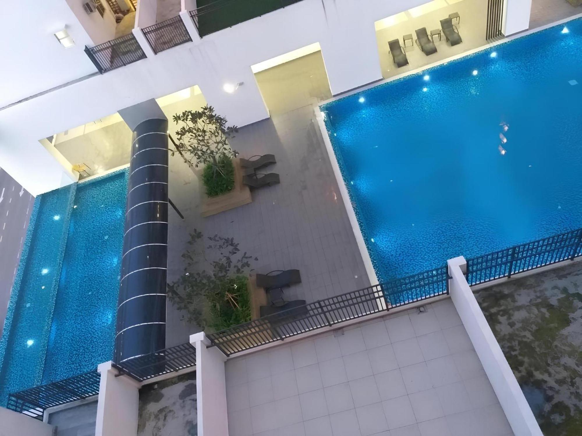 Aliff Avenue 2103 Same Row Capital Mall By Natol * Johor Bahru